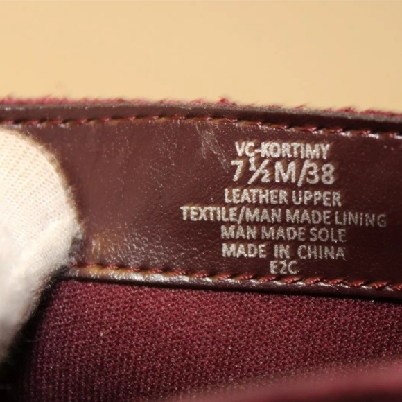 Vince Camuto Kortimy Red Suede Back Zip Heeled Ankle Boots 7.5 - Picture 16 of 16